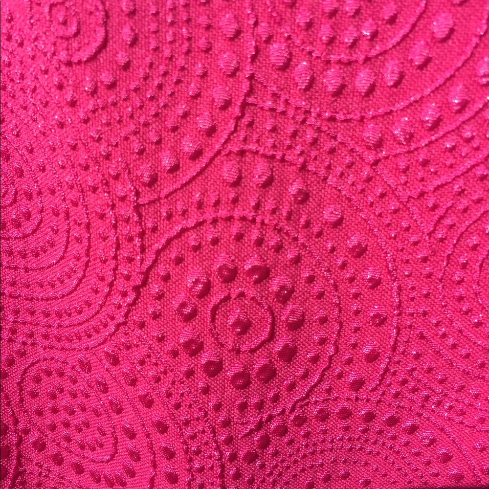 Kenzie Pink Textured Romper Size M And L. NWT - Picture 5 of 8